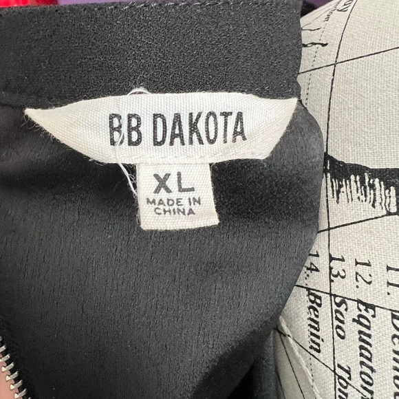 7 for $30 BB Dakota Little Black Long Sleeve Dress - Picture 7 of 9